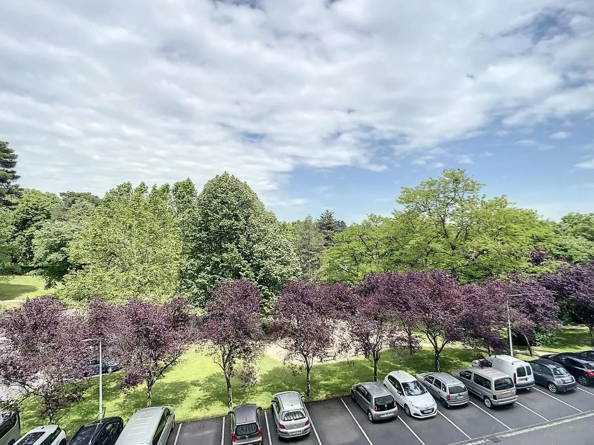 Cinema Spot Light Lyon Caluire - Trois Parkings Secu Apartment France